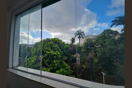 Apartamento para alugar com 136m², 3 quartos e sem vaga