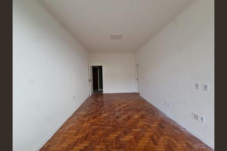 Apartamento para alugar com 136m², 3 quartos e sem vaga