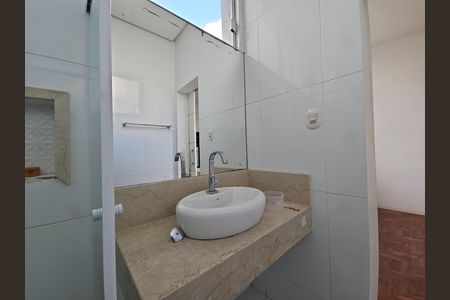 Apartamento para alugar com 136m², 3 quartos e sem vaga
