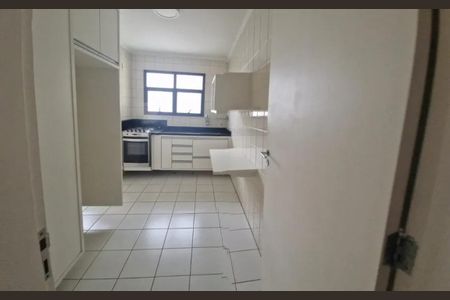 Apartamento para alugar com 69m², 2 quartos e 2 vagas Apartamento para alugar com 69m², 2 quartos e 2 vagasCozinha