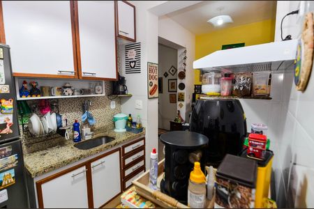 Apartamento à venda com 52m², 2 quartos e sem vaga Apartamento à venda com 52m², 2 quartos e sem vagaCozinha