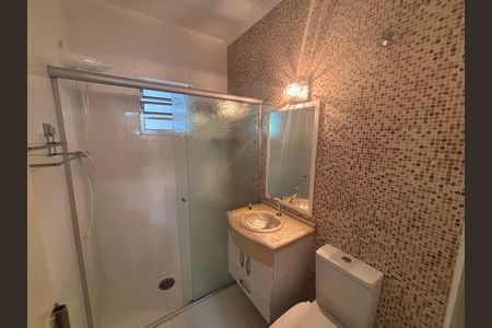 Casa para alugar com 60m², 2 quartos e 2 vagas Casa para alugar com 60m², 2 quartos e 2 vagasBanheiro
