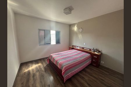 Casa para alugar com 60m², 2 quartos e 2 vagas Casa para alugar com 60m², 2 quartos e 2 vagasQuarto 1