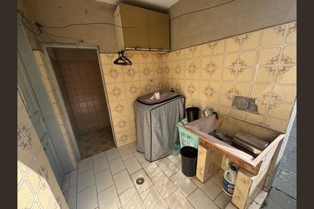 Casa para alugar com 60m², 2 quartos e 2 vagas Casa para alugar com 60m², 2 quartos e 2 vagasÁrea de serviço