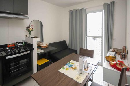 Sala de apartamento para alugar com 2 quartos, 45m² em Vila Ema, São Paulo
