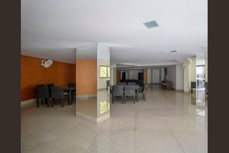 Apartamento à venda com 216m², 4 quartos e 4 vagasÁrea comum