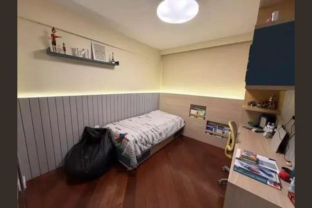 Apartamento à venda com 216m², 4 quartos e 4 vagasQuarto 