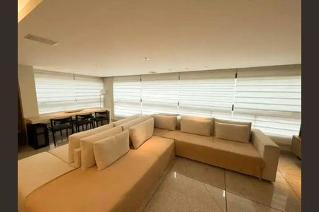 Apartamento à venda com 216m², 4 quartos e 4 vagasSala 