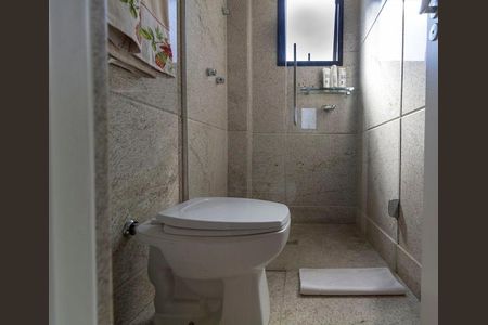 Apartamento à venda com 216m², 4 quartos e 4 vagasBanheiro 