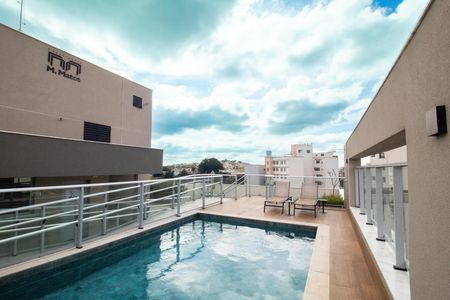 Apartamento para alugar com 39m², 1 quarto e 1 vaga Apartamento para alugar com 39m², 1 quarto e 1 vagaÁrea comum - Piscina