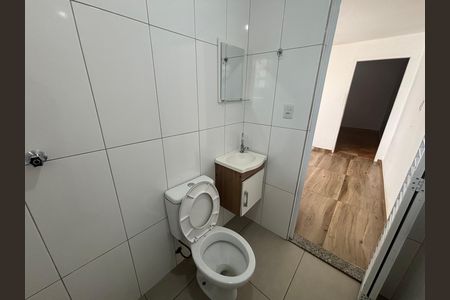 Banheiro de casa para alugar com 1 quarto, 25m² em Ermelino Matarazzo, São Paulo