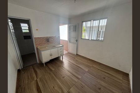 Sala/Cozinha de casa para alugar com 1 quarto, 25m² em Ermelino Matarazzo, São Paulo