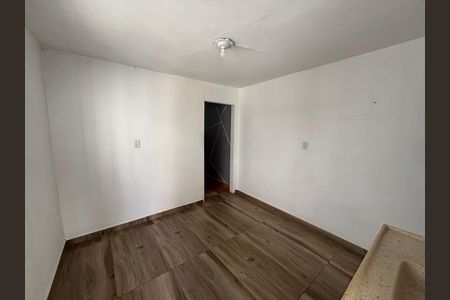 Casa para alugar com 25m², 1 quarto e sem vaga Casa para alugar com 25m², 1 quarto e sem vagaSala/Cozinha