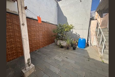 Casa para alugar com 25m², 1 quarto e sem vaga Casa para alugar com 25m², 1 quarto e sem vagaQuintal