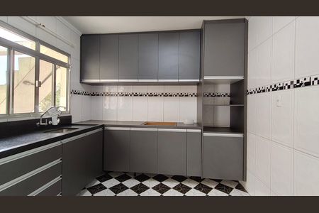 Casa para alugar com 160m², 2 quartos e 1 vaga