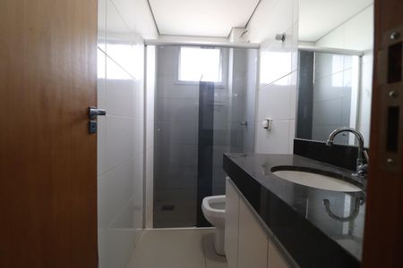 Apartamento para alugar com 56m², 2 quartos e 2 vagasBanheiro Social