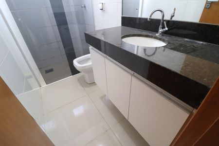 Apartamento para alugar com 56m², 2 quartos e 2 vagasBanheiro Social