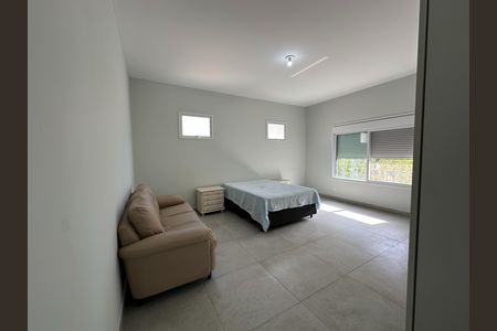 Casa de condomínio para alugar com 360m², 5 quartos e 4 vagasSuíte 3