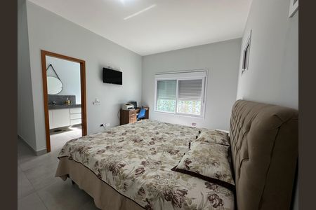 Casa de condomínio para alugar com 360m², 5 quartos e 4 vagasSuíte 1