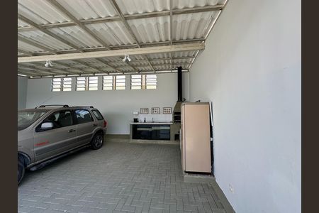 Casa de condomínio para alugar com 360m², 5 quartos e 4 vagasChurrasqueira