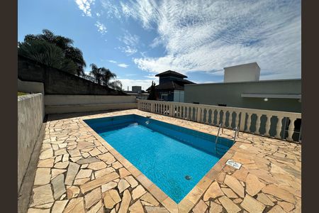Casa de condomínio para alugar com 360m², 5 quartos e 4 vagasPiscina