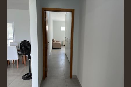 Casa de condomínio para alugar com 360m², 5 quartos e 4 vagasCorredor