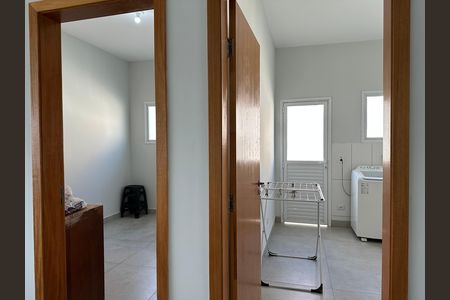 Casa de condomínio para alugar com 360m², 5 quartos e 4 vagasÁrea de Serviço