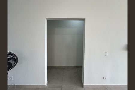 Casa de condomínio para alugar com 360m², 5 quartos e 4 vagasCorredor