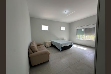 Casa de condomínio para alugar com 360m², 5 quartos e 4 vagasSuíte 3