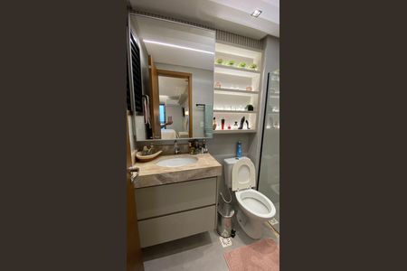 Apartamento para alugar com 71m², 2 quartos e 1 vaga Apartamento para alugar com 71m², 2 quartos e 1 vagaBanheiro