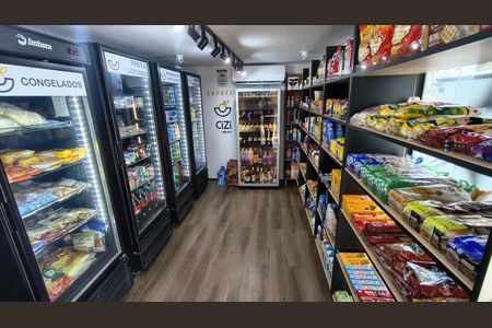 Apartamento à venda com 70m², 1 quarto e 1 vaga Apartamento à venda com 70m², 1 quarto e 1 vagaMinimercado