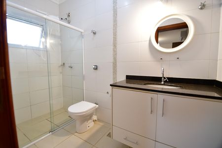 Banheiro de kitnet/studio para alugar com 1 quarto, 35m² em Parque dos Jacarandás, Campinas
