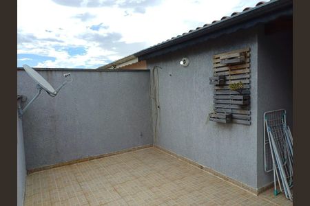 Casa de condomínio à venda com 141m², 3 quartos e 2 vagas