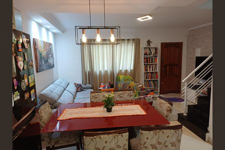 Casa de condomínio à venda com 141m², 3 quartos e 2 vagas