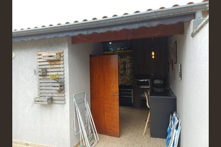 Casa de condomínio à venda com 141m², 3 quartos e 2 vagas