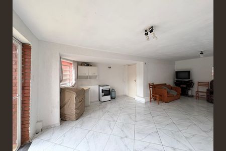 Casa à venda com 214m², 5 quartos e 5 vagas Casa à venda com 214m², 5 quartos e 5 vagasSalão