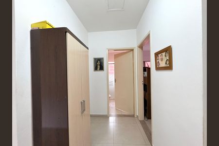 Casa à venda com 214m², 5 quartos e 5 vagas Casa à venda com 214m², 5 quartos e 5 vagasCorredor dos quartos - Casa 1