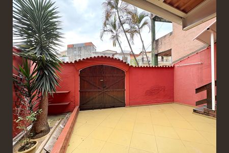 Casa à venda com 214m², 5 quartos e 5 vagas Casa à venda com 214m², 5 quartos e 5 vagasÁrea de Serviço/ Churrasqueira/ Garagem