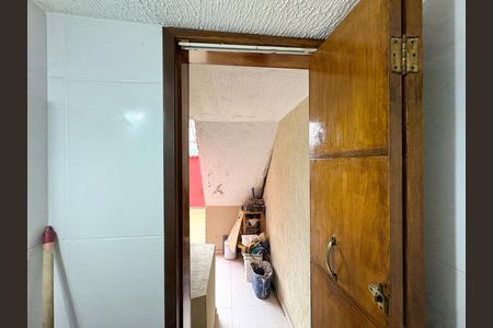 Casa à venda com 214m², 5 quartos e 5 vagas Casa à venda com 214m², 5 quartos e 5 vagasBanheiro de serviço