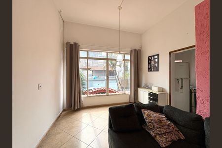 Casa à venda com 214m², 5 quartos e 5 vagas Casa à venda com 214m², 5 quartos e 5 vagasSala - Casa 2