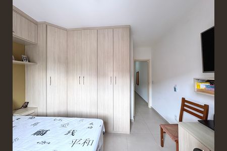 Casa à venda com 214m², 5 quartos e 5 vagas Casa à venda com 214m², 5 quartos e 5 vagasQuarto 2 - Casa 1