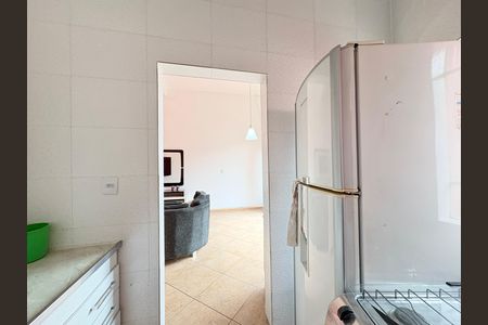 Casa à venda com 214m², 5 quartos e 5 vagas Casa à venda com 214m², 5 quartos e 5 vagasCozinha - Casa 2