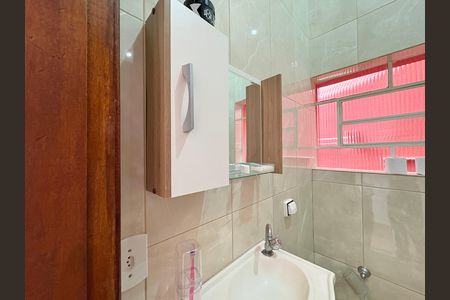 Casa à venda com 214m², 5 quartos e 5 vagas Casa à venda com 214m², 5 quartos e 5 vagasBanheiro - Casa 2