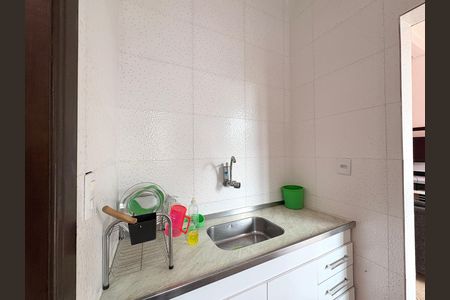 Casa à venda com 214m², 5 quartos e 5 vagas Casa à venda com 214m², 5 quartos e 5 vagasCozinha - Casa 2