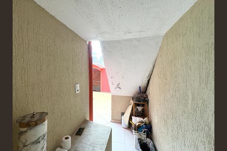 Casa à venda com 214m², 5 quartos e 5 vagas Casa à venda com 214m², 5 quartos e 5 vagasBanheiro de serviço
