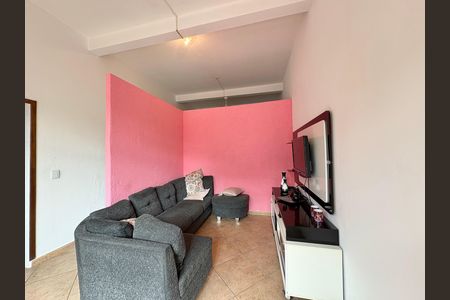 Casa à venda com 214m², 5 quartos e 5 vagas Casa à venda com 214m², 5 quartos e 5 vagasSala - Casa 2