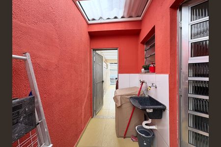 Casa à venda com 214m², 5 quartos e 5 vagas Casa à venda com 214m², 5 quartos e 5 vagasÁrea de Serviço - Casa 1