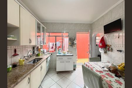 Casa à venda com 214m², 5 quartos e 5 vagas Casa à venda com 214m², 5 quartos e 5 vagasCozinha - Casa 1