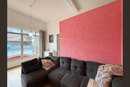 Casa à venda com 214m², 5 quartos e 5 vagas Casa à venda com 214m², 5 quartos e 5 vagasSala - Casa 2