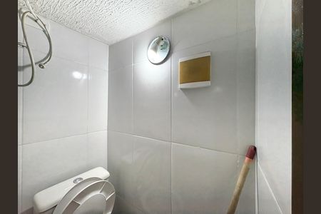 Casa à venda com 214m², 5 quartos e 5 vagas Casa à venda com 214m², 5 quartos e 5 vagasBanheiro de serviço